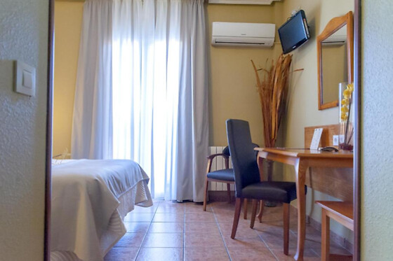 HOTEL CIUDAD DE JODAR - photo 2