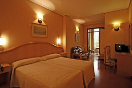 HOTEL HERBIÑA