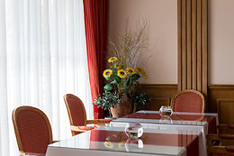 SUN RIVIERA HOTEL