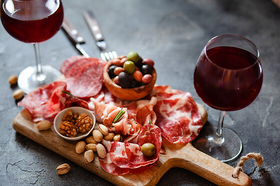 Mil & una noches para soñar + bodegas y tapas