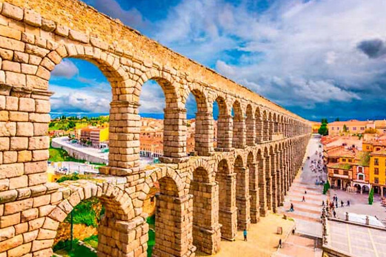 CITY SIGHTSEEING SEGOVIA - photo 1