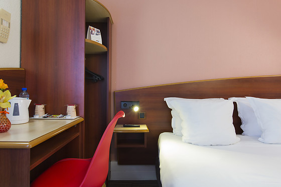 Comfort Hotel Etampes - photo 4