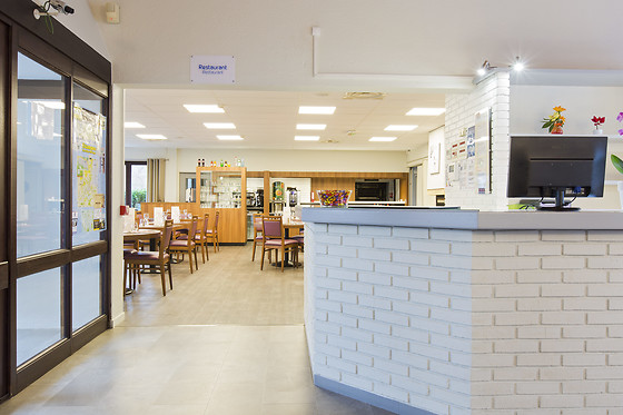 Comfort Hotel Etampes - photo 3