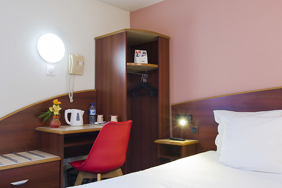 Comfort Hotel Etampes - photo 10