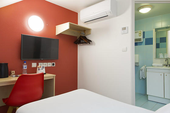 Comfort Hotel Etampes - photo 13