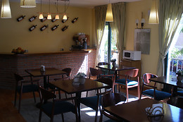 HOSTAL LA CHATA Y CASA RURAL LA CHATA