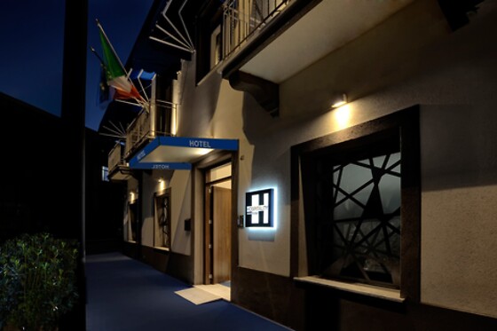 Hospitality Hotel - photo 9
