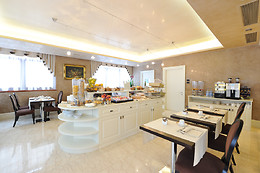 Hotel Roxy Plaza