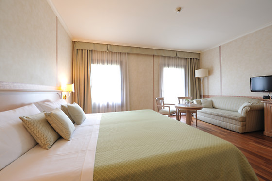 Hotel Roxy Plaza - photo 16