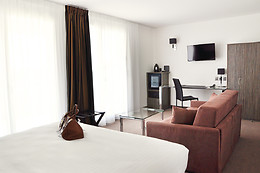Golden Tulip La Baule Suites