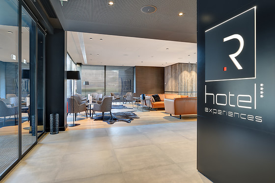 R hotel experiences - photo 23