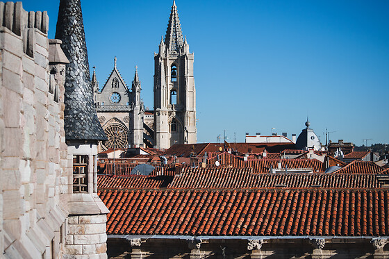 MUSEO CASA BOTINES GAUDÍ - photo 1