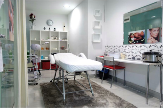 STUDIO REINA BEAUTY SALON - photo 3