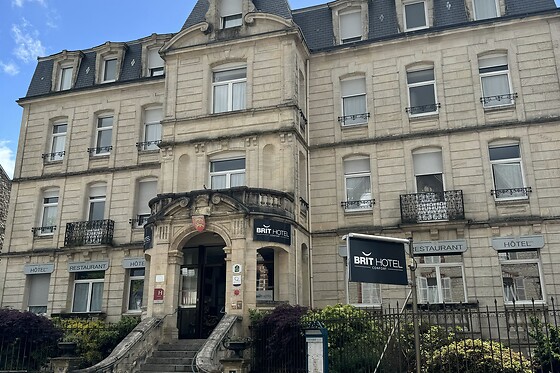 Brit Hotel Confort Bagnoles Normandie - photo 2