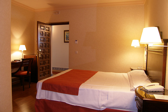 HOTEL SANTO DOMINGO DE SILOS - photo 0