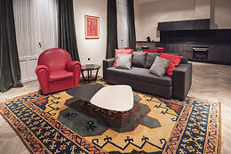PALACIO SALVETTI SUITES