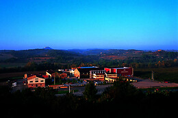 BODEGA PIRINEOS