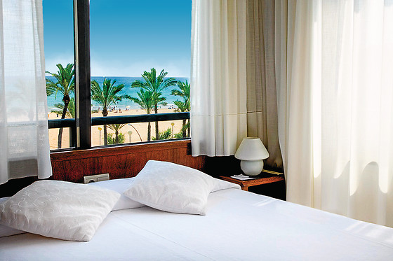 HOTEL ATENEA PARK SUITES-APARTAMENTS - photo 0